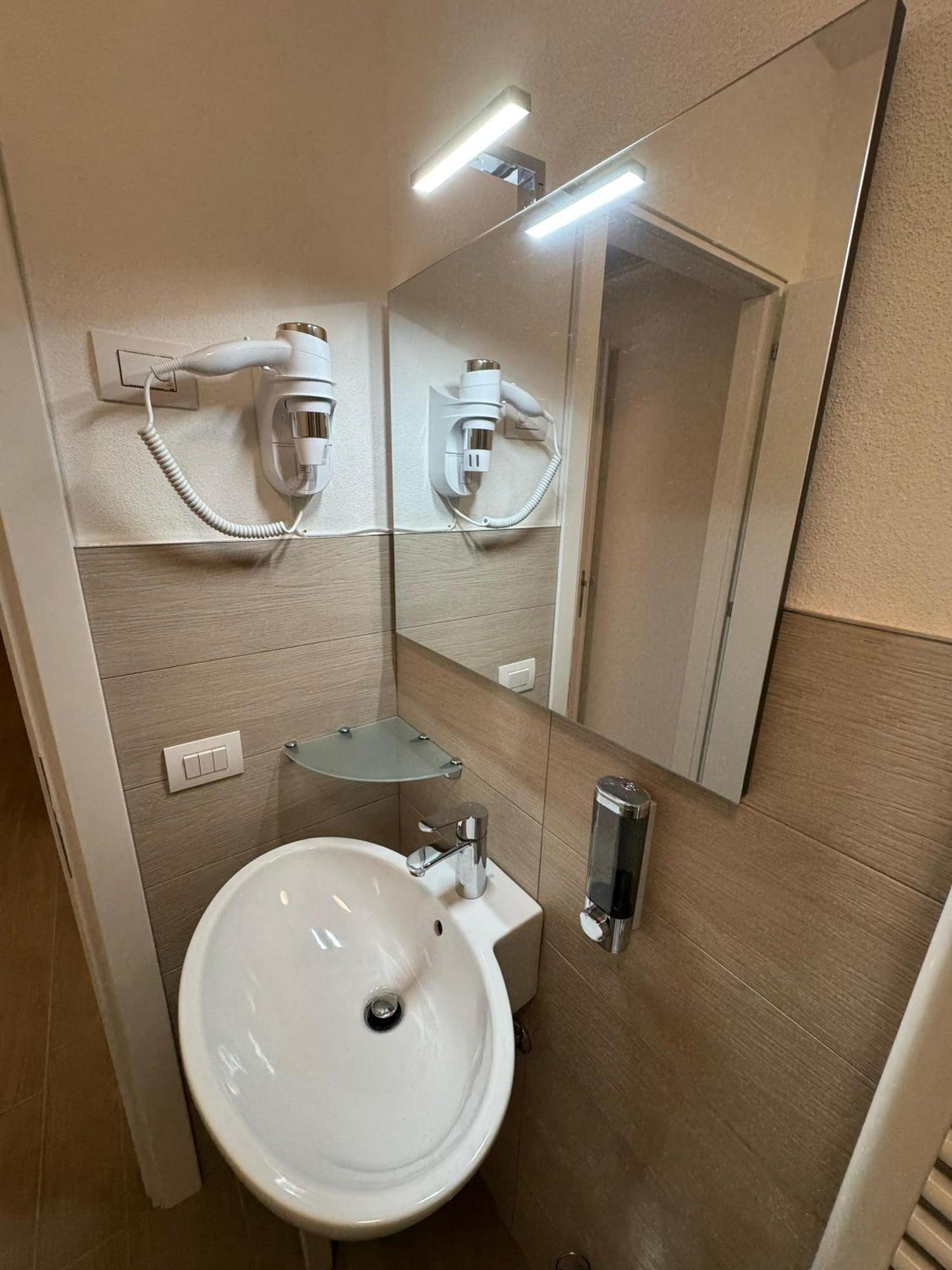 Hotel Villa Mary سانتا ماريا دي سالا المظهر الخارجي الصورة